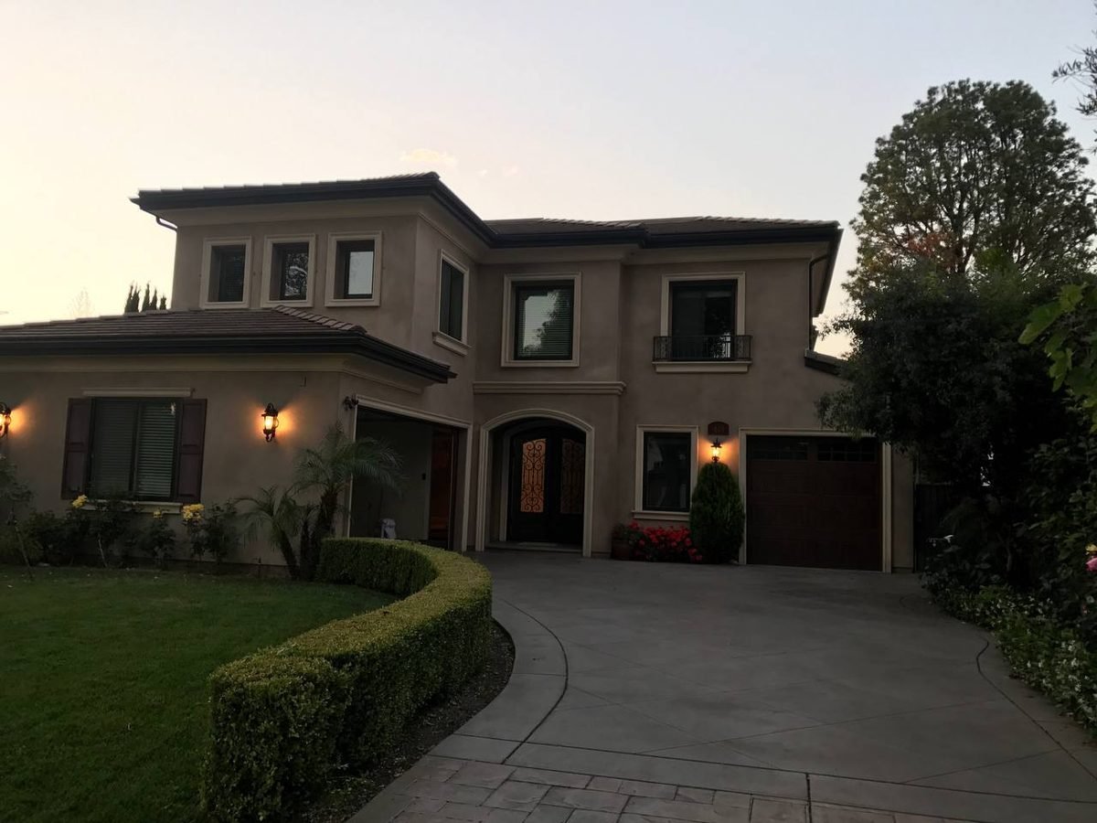 Tree-lined streets and 1950s ranch homes in Arcadia, San Gabriel Valley — California suburban living