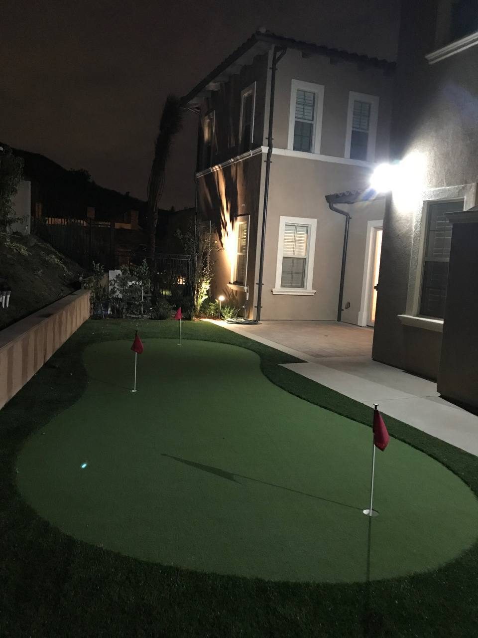 Backyard putting green – outdoor renovation, Arcadia CA